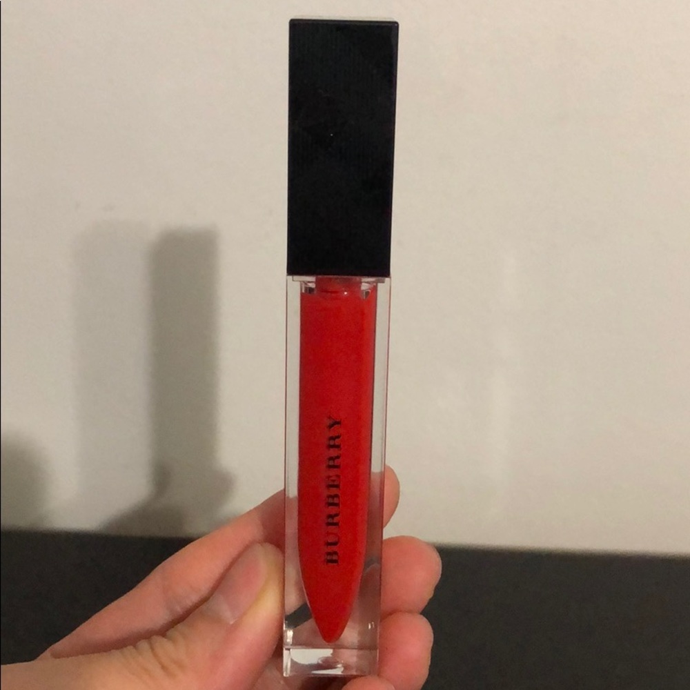 Burberry Kisses Lip Laquer - Tangerine Red No. 35